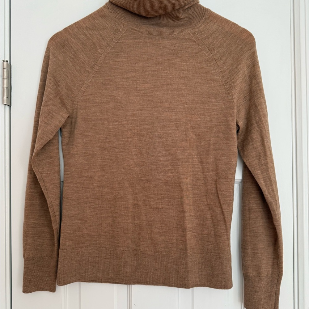 100% Merino Wool Lightweight Turtleneck